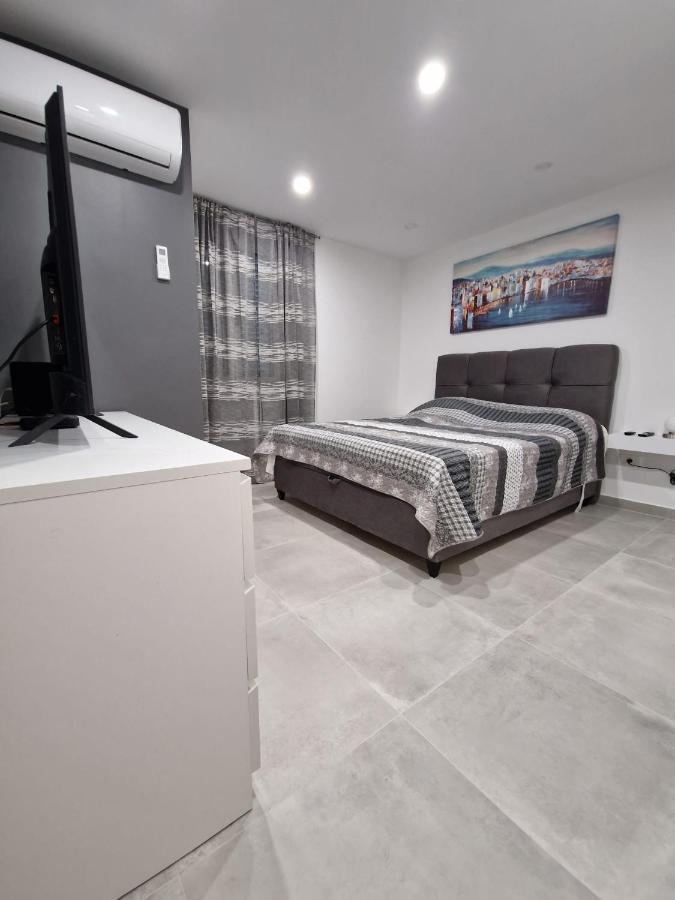 Apartment Cvita In City Center Split Bagian luar foto