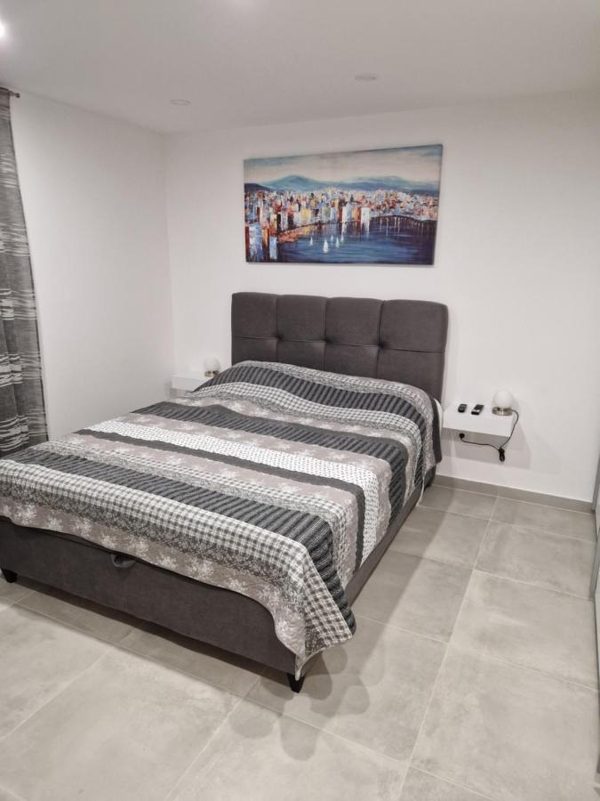 Apartment Cvita In City Center Split Bagian luar foto