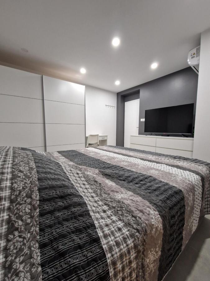 Apartment Cvita In City Center Split Bagian luar foto